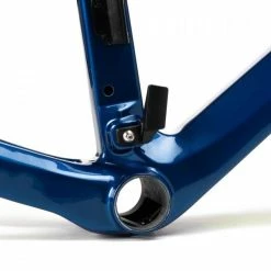 KIT CADRE VÉLO DE ROUTE ULTRA CF 18 KIT CADRE VÉLO DE ROUTE ULTRA CF -VÉLOS VTT Soldes kit cadre velo de route ultra cf 6 600x600 1