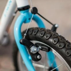 VELO 14 POUCES 3-5 ANS 100 ARCTIC -VÉLOS VTT Soldes velo 14 pouces 3 5 ans 100 arctic 3 600x600 1