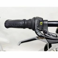 VÉLO DE VILLE ELECTRIQUE CLOOT IONIC 700 -VÉLOS VTT Soldes velo de ville electrique cloot ionic 700 3 600x600 1