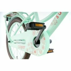 VÉLO ENFANT SUPERSUPER COOPER BAMBOO - 18 POUCES - VERT PISTACHE -VÉLOS VTT Soldes velo enfant supersuper cooper bamboo 18 pouces vert pistache 3 600x600 1