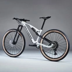VÉLO VTT TOUT SUSPENDU ROCKRIDER XC 900 S 29'' CARBONE -VÉLOS VTT Soldes velo vtt tout suspendu rockrider xc 900 s 29 carbone 3 600x600 1